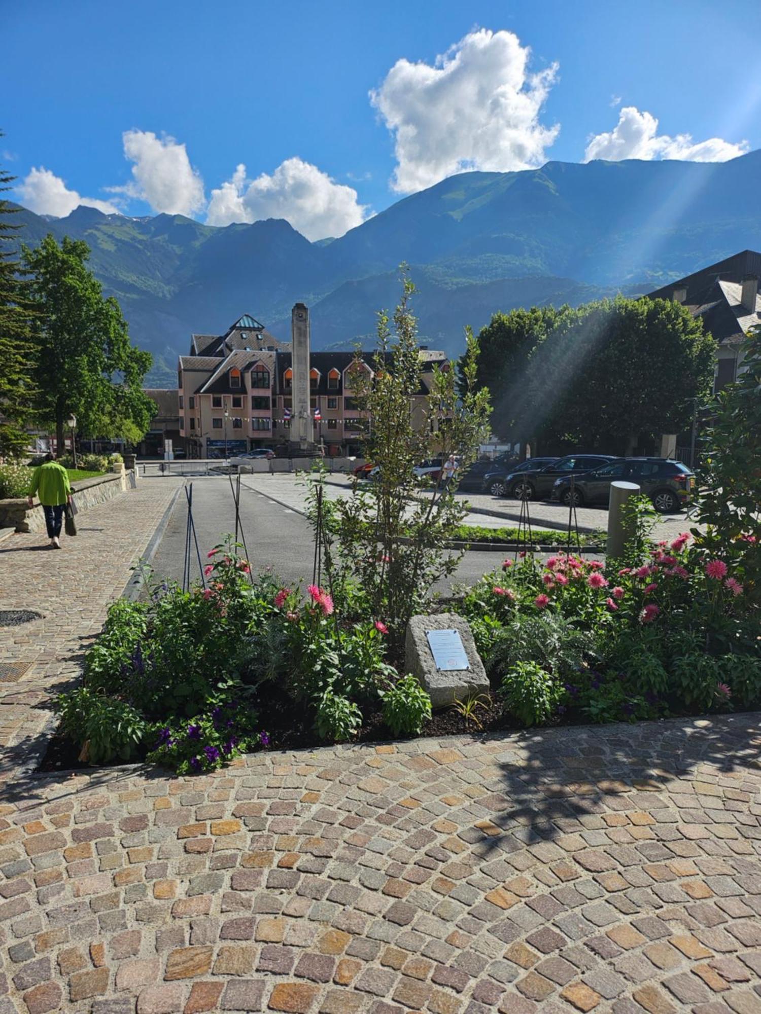 Au Cocon Alpin Apartment Saint-Jean-de-Maurienne Exterior photo