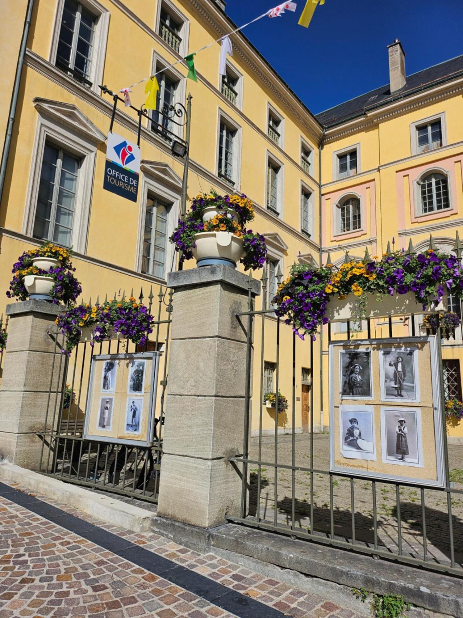 Au Cocon Alpin Apartment Saint-Jean-de-Maurienne Exterior photo